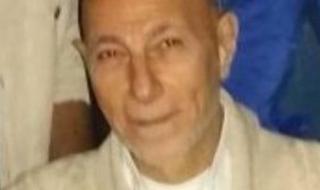 عفت
محمد
عبد
الوهاب:
جنازة
شقيقى
شيعت
ولا
يوجد
عزاء
عملا
بوصيته