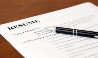 كيف
تصنع
سيرة
ذاتية
احترافية
CV
باستخدام
الذكاء
الاصطناعى
فى
10
دقائق؟