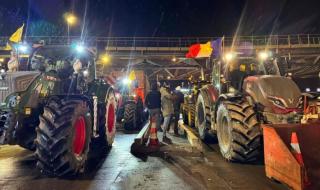 المزارعون
      الفرنسيون
      يواصلون
      احتجاجاتهم
      ضد
      الاتفاق
      مع
      ميركوسور