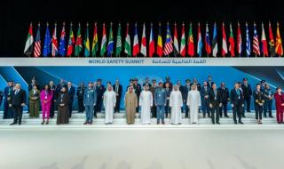 منصور
      بن
      محمد
      يشهد
      القمة
      العالمية
      للسلامة
      2026
      في
      «إكسبو
      دبي»