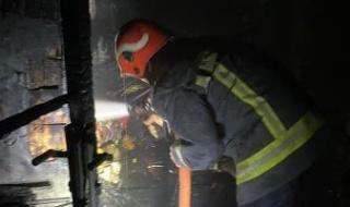 إخماد
حريق
داخل
شقة
سكنية
فى
الهرم
دون
إصابات