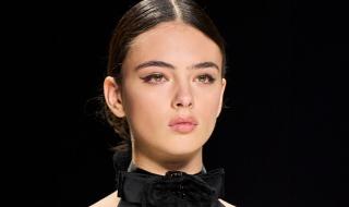 كيف
تختارين
مكياجكِ
حسب
شخصيتكِ
بعيداً
عن
ضجيج
الموضة
وصيحاتها
المتغيرة؟