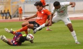 فاركو
يتعادل
مع
حرس
الحدود
1-1
في
الشوط
الأول
بالدوري