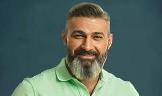 ياسر
جلال
يكشف
عن
مشروع
يجمعه
بإعلامية
معروفة