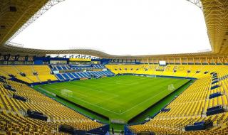 مصدر
    مطّلع
    لـ«عاجل»
    ينفي
    وجود
    مفاوضات
    للاستحواذ
    على
    نادي
    النصر