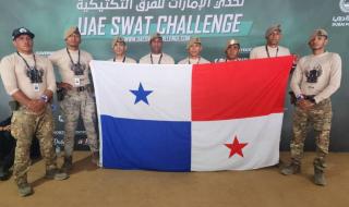 فريق
      إنزال
      جوي
      بحري
      من
      بنما
      يشارك
      في
      تحدي
      «سوات
      2026»