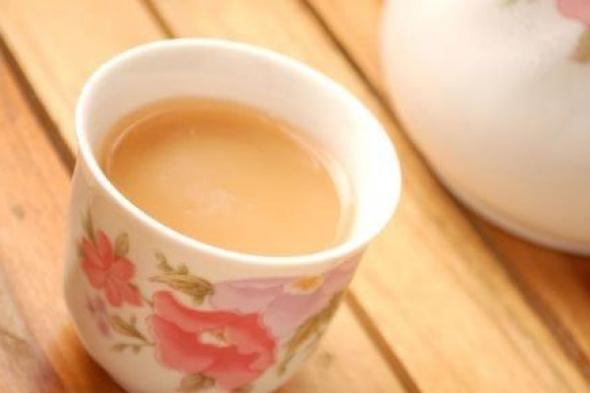 نصائح لمرضي السكر عند تناول الشاى بلبن