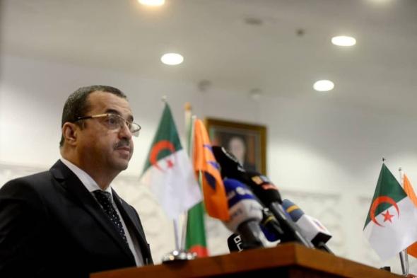 الجزائر تحقق أول مرحلة في برنامج تطوير الطاقات المتجددة