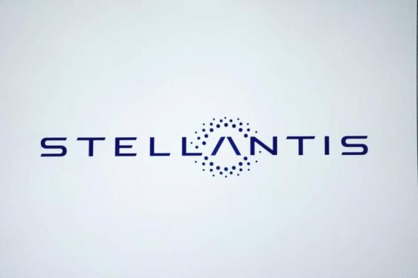«ستيلانتس» تطرد 400 موظف في اتصال واحد