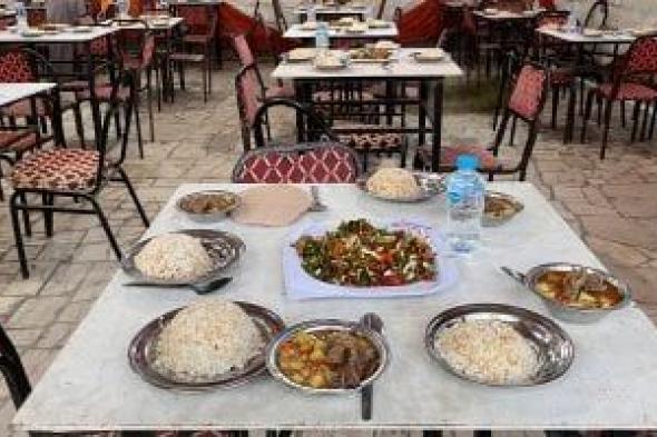 أهل الكرم.. أهالى المساعيد بالعريش يجهزون 300 وجبة يوميا لإفطار الصائمين.. فيديو