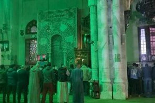 صوتٌ تخشع له القلوب.. صلاة الفجر من المسجد التوفيقى فى بورسعيد.. فيديو