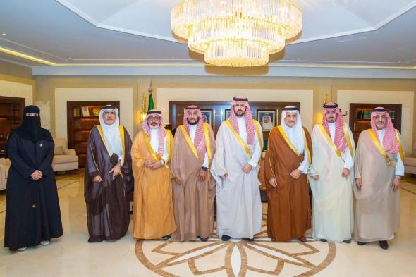 الأمير سعود بن بندر يطلع على التقرير السنوي لخدمات ترابط الشرقية