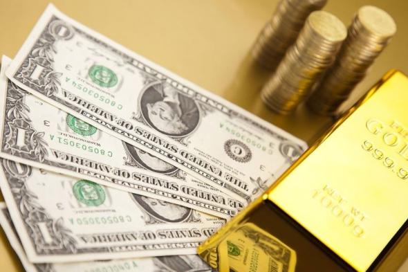 الذهب يحوم قرب أعلى مستوى له على الإطلاق وسط تماسك الدولار