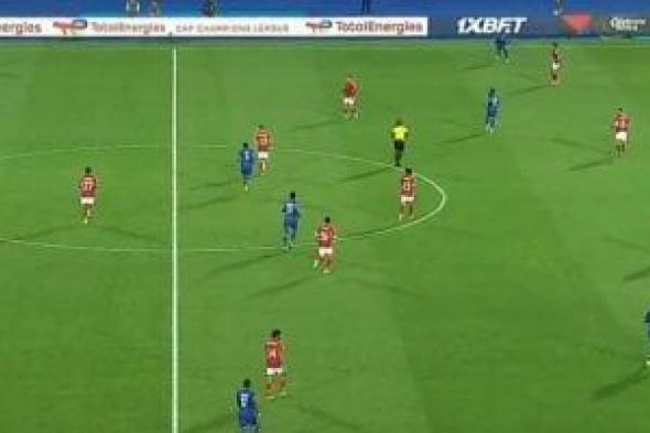 15 دقيقة.. الأهلي يضغط لتسجيل هدفه الأول أمام سيمبا والنتيجة 0/0