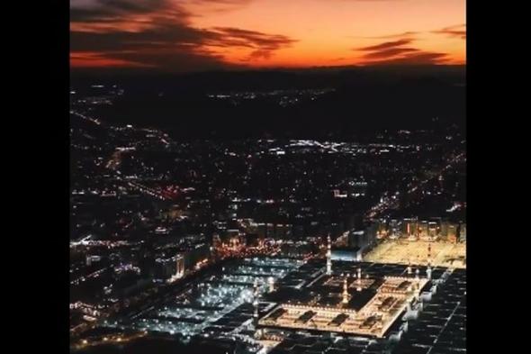 في ليلة ختم القرآن.. وزير الحج ينشر فيديو يوثق لحظات الغروب في المسجد النبوي
