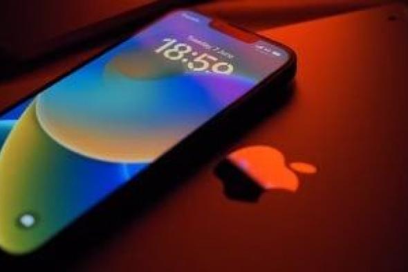 انخفاض مبيعات iPhone مع تحول المستخدمين الصينيين إلى هواتف ذكية أخرى