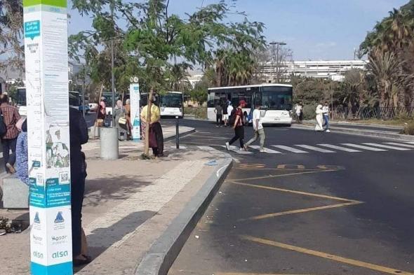 أكادير : افتقار عدد من محطات الحافلات بالمدينة لواقيات شمسية يسائل جودة التصاميم ومدى مراعاتها ظروف مواطنين