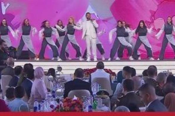 الفنان أحمد سعد يقدم أغنية "العيد أهو جه" أمام الرئيس السيسى وأبناء الشهداء.. فيديو