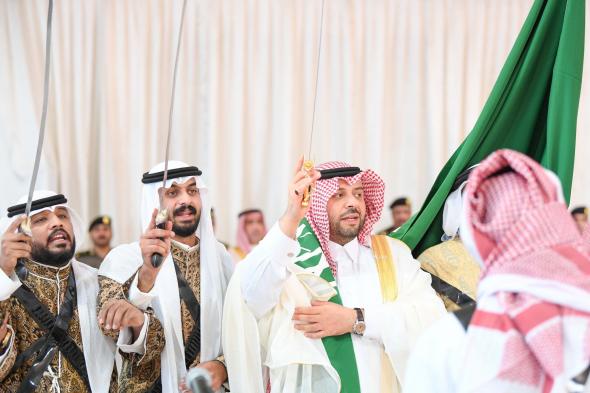 أمير الحدود الشمالية يشارك في العرضة السعودية احتفالًا بالعيد