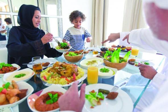 مدينةُ الملك عبدالله الطبية تنصح بطريقة سهلة للحصول على نظام غذائي متوازن خلال فترة العيد