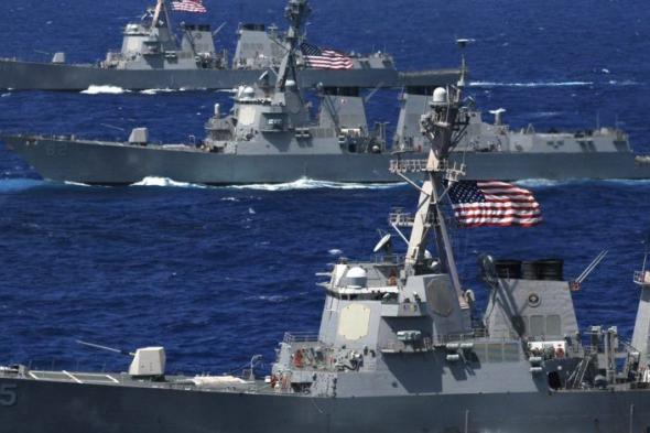 واشنطن تدفع بسفن حربية لحماية إسرائيل من رد إيراني محتمل