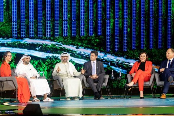 قادة قطاع الطاقة الإماراتي يناقشون خريطة طريق «الهيدروجين الأخضر»