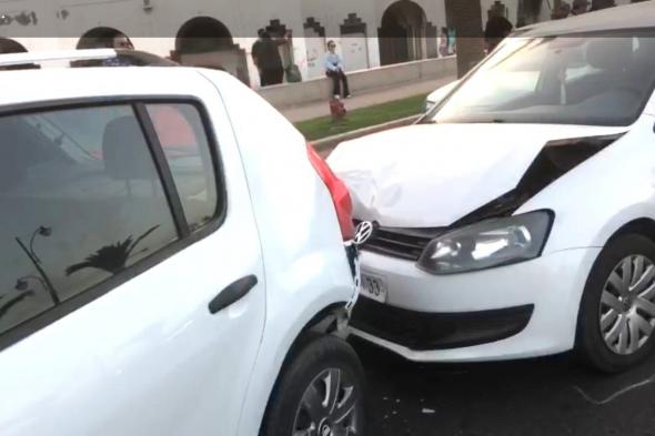 حادثة سير توقع أضرارًا مادية في مركبات بقلب مدينة أكادير (+ صور)