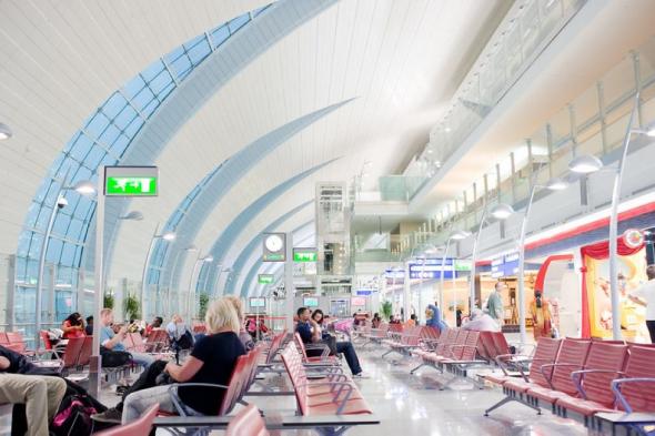 مطارات دبي: حركة الطيران قد تتأثر بسبب العواصف الرعدية