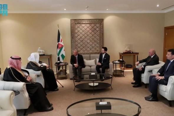 رئيس "الشورى" يبحث تعزيز العلاقات الثنائية مع ملك الأردن