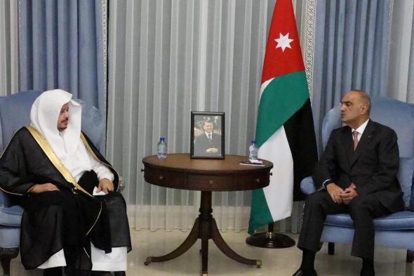 رئيس "الشورى" يلتقي رئيس وزراء الأردن ويبحثان تعزيز العلاقات