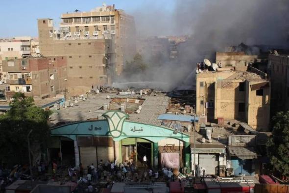 بالفيديو| حريق مروع داخل مركز تجاري في مصر