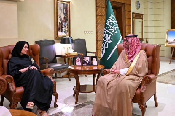 محافظ جدة يلتقي مديرة التطوير بالجمعية العربية السعودية للثقافة والفنون