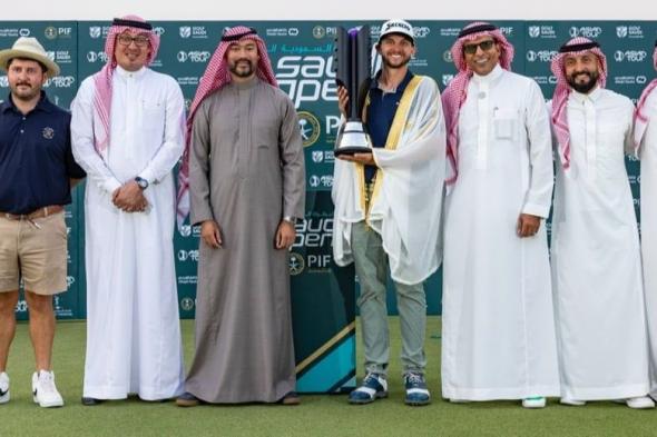 الأمريكي جون كاتلين يحصد لقب بطولة السعودية المفتوحة للجولف