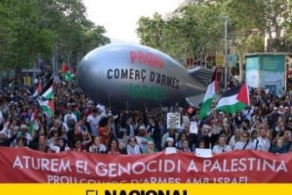 مظاهرات حاشدة فى برشلونة لدعم غزة ومطالبة الحكومة بقطع العلاقات مع إسرائيل