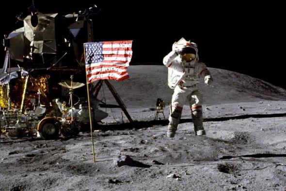 هبوط الرواد الأمريكيين على القمر قبل الصينيين.. "ناسا" تُسابق الزمن