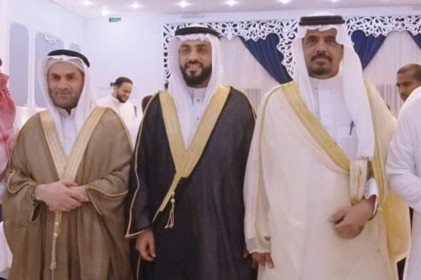 عيسى بن محمد الحاج يحتفل بزواجه في جدة