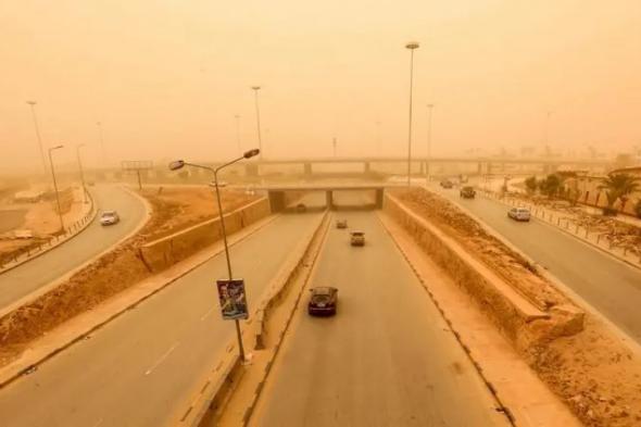 عاصفة رملية تجتاح ليبيا وتعرقل الملاحة الجوية