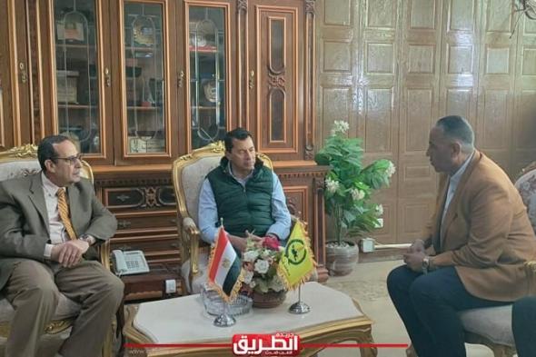 محافظ شمال سيناء يستقبل وزير الشباب والرياضةاليوم الثلاثاء، 23 أبريل 2024 08:23 صـ