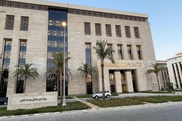 مصر تغلق منشأة وهمية تمنح الماجستير والدكتوراه