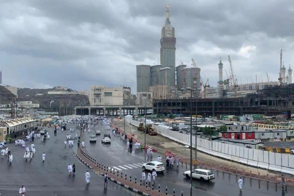 أمطار غزيرة وسيول.. الدفاع المدني يحذر من طقس مكة المكرمة