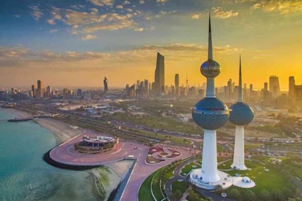 الكويت توضح أسباب وقف تراخيص العمل للمصريين..