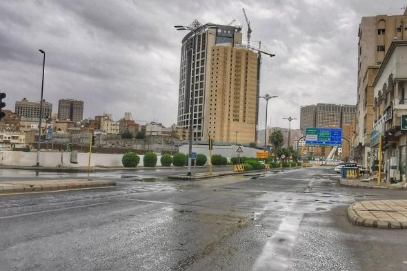 توقعات بأمطار غزيرة وصواعق رعدية على مكة المكرمة والمدينة المنورة حتى الاثنين