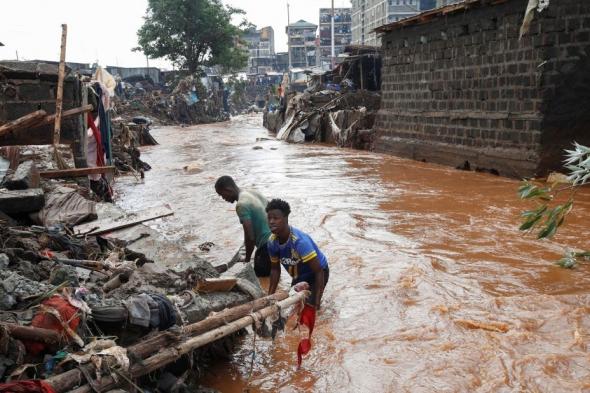 مصرع وإصابة المئات في فيضانات تنزانيا