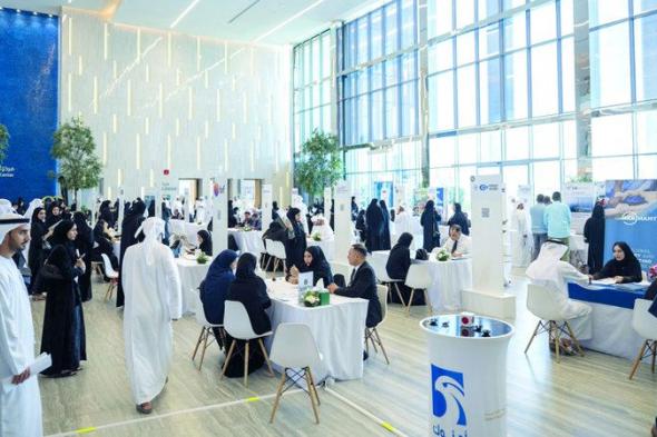 معرض «مُصنّعِين» للوظائف يختتم أعماله بـ 10 آلاف مقابلة فورية للكفاءات الإماراتية