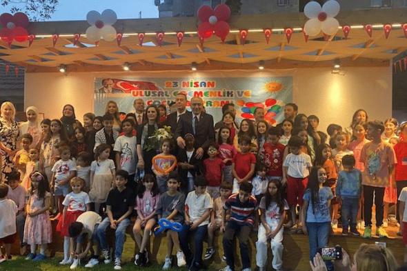السفارة التركية تحتفل بالعيد بدعوة أطفال فلسطين والسودان ومصر وتركيا