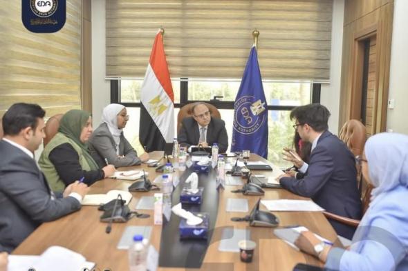 رئيس هيئة الدواء يجتمع مع مسئولي السياسات التجارية في السفارة البريطانية بمصر...اليوم الأحد، 28 أبريل 2024 10:48 صـ   منذ 41 دقيقة