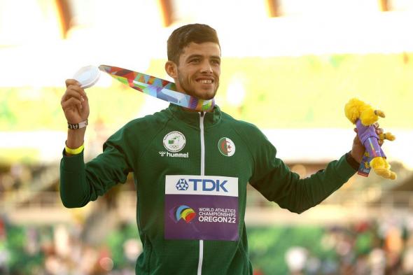 سجاتي:"حلمي التألق في الأولمبياد وتشريف الجزائر"