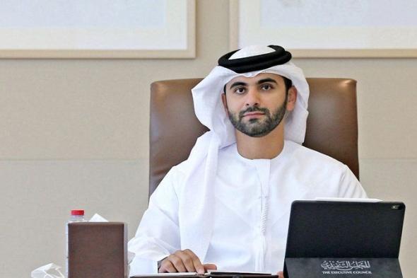 منصور بن محمد يطلع على استعدادات "طرق دبي" للتعامل مع الحالة الجوية