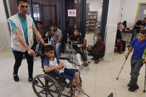 طبيب أمريكي يعترف بالعجز أمام حجم الإصابات في غزة
