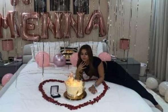 منة عرفة تحتفل بعيد ميلادها عبر انستجراماليوم الأربعاء، 1 مايو 2024 07:23 صـ   منذ ساعة 10 دقائق